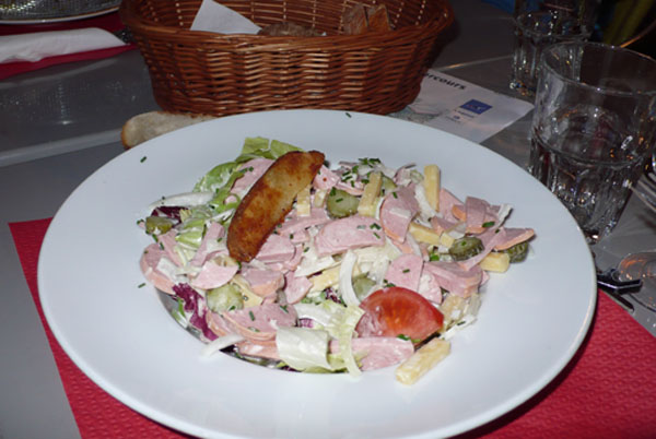 Salatgewurstel